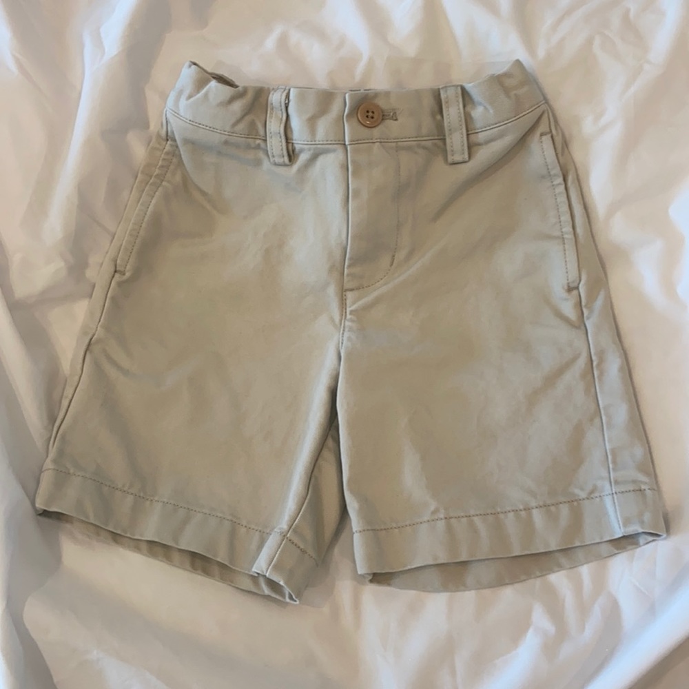 Boys 3t vineyard vines shorts
